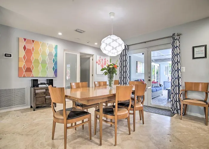Ground-Level Wilton Manors Home With Outdoor Oasis!